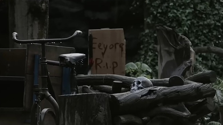 Bicycle, Eeyore's grave, skull