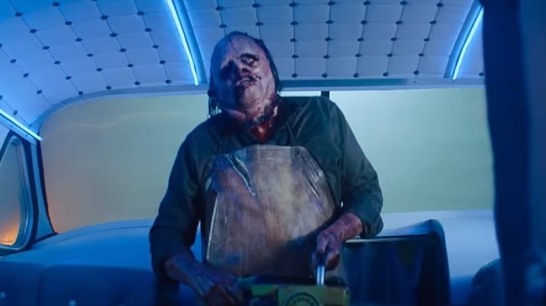 Leatherface bus scene chainsaw