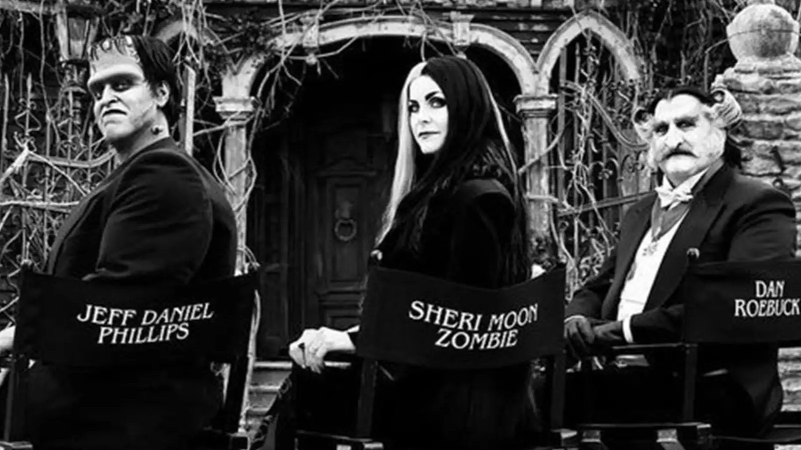 The Munsters Prepare For Their CloseUp In Rob Zombie's Movie