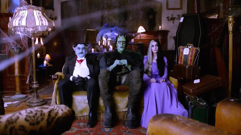 Daniel Roebuck, Jeff Daniel Phillips, and Sheri Moon Zombie in The Munsters