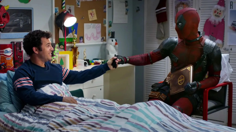 Fred Savage makes the best of being kidnapped by Deadpool