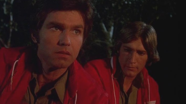 Kent McCord's Captain Troy and Barry Van Dyke's Ltn. Dillon wear matching red jackets in Galactica 1980