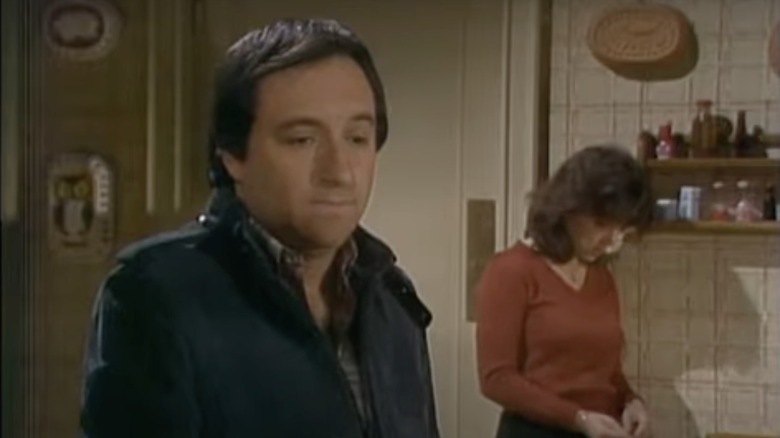 Barry Gordon as Gary Rabinowitz looking morose in Archie Bunker's Place