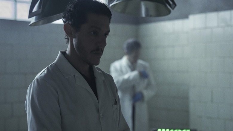 Theo Rossi as Dr. Julian Rush in Arkham Asylum during a scene in The Penguin