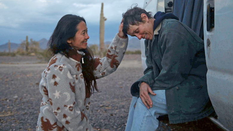 Chloe Zhao and Frances McDormand on the Nomadland set