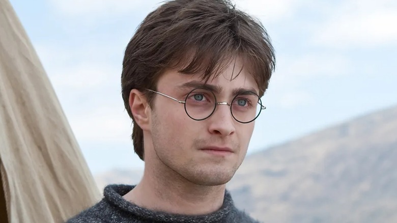 Harry staring intensely with blue eyes in Harry Potter and the Deathly Hallows - Part 1