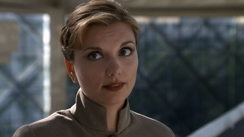 Dr. Janet Fraiser with short hair in Stargate SG-1