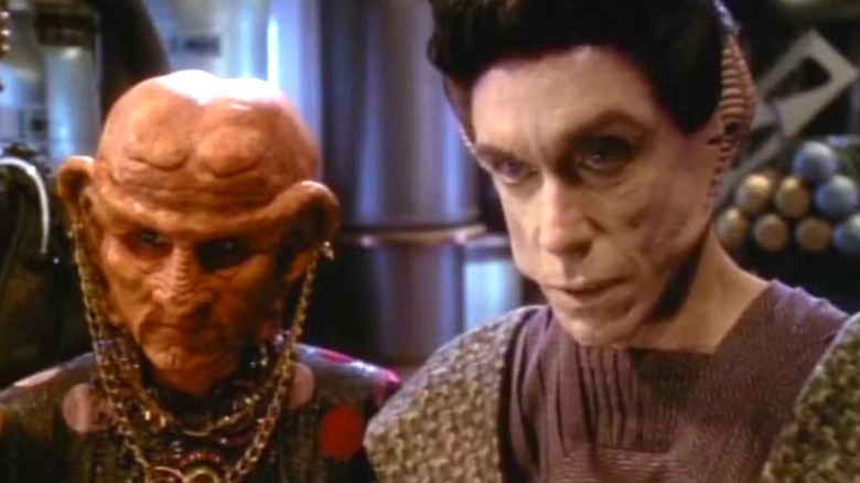 Ishka and Yelgrun, looking at a negotiator on an episode of Star Trek: Deep Space Nine