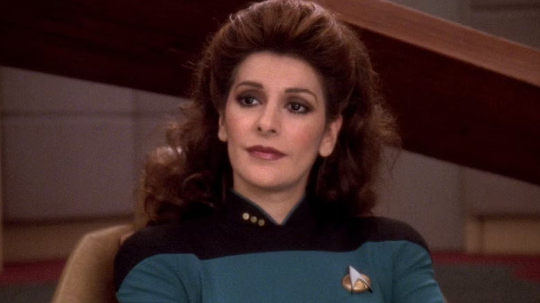 Marina Sirtis como conselheira Deanna Troi em Star Trek: a próxima geração