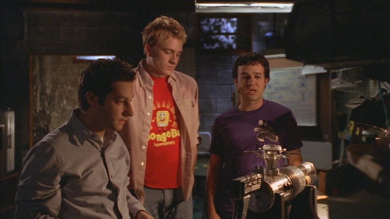 Adam Busch, Tom Lenk e Danny Strong em Buffy: A Caça-Vampiros