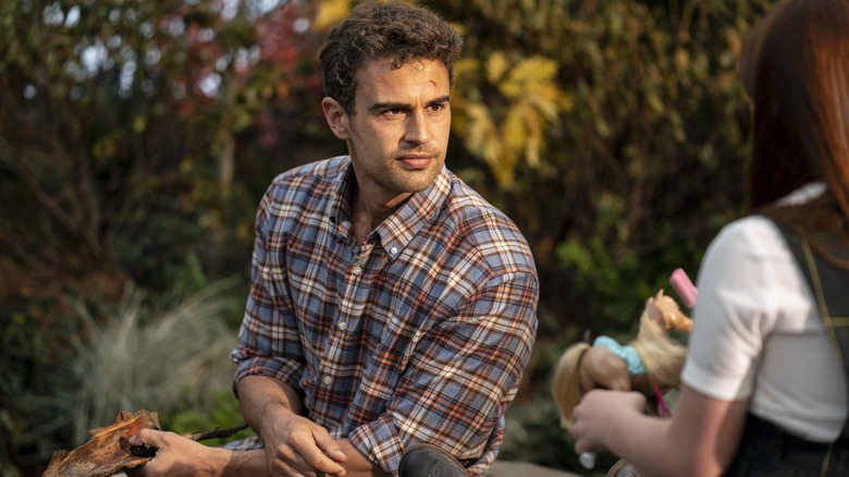 Theo James in The Time Traveler's Wife wearing plaid