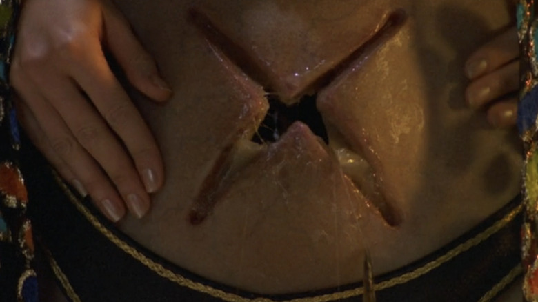 Symbiotic pouch is shown in a big part in Stargate SG-1