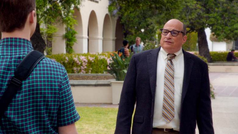 David Saltzberg plays a professor who offers guidance to Iain Armitage as Sheldon Cooper in Young Sheldon