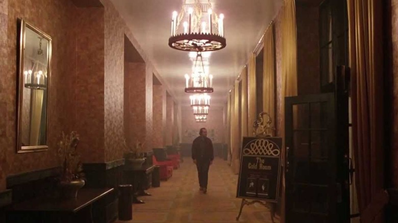 Jack Torrance in hotel hallway