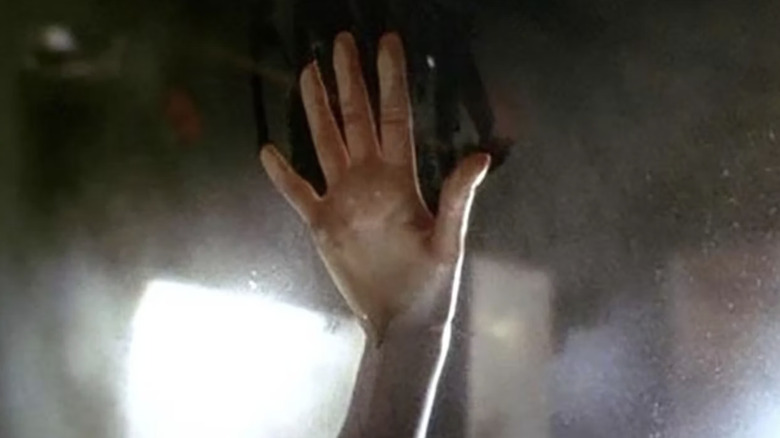 Rose's hand in Titanic