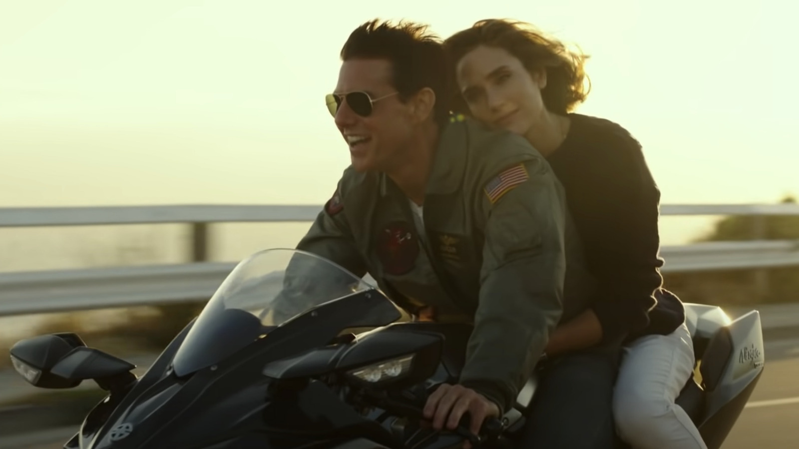 Top Gun' star Jennifer Connelly talks 'Maverick' with Tom Cruise