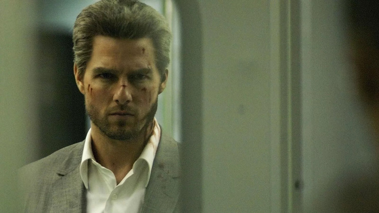 Collateral tom cruise bloody on train