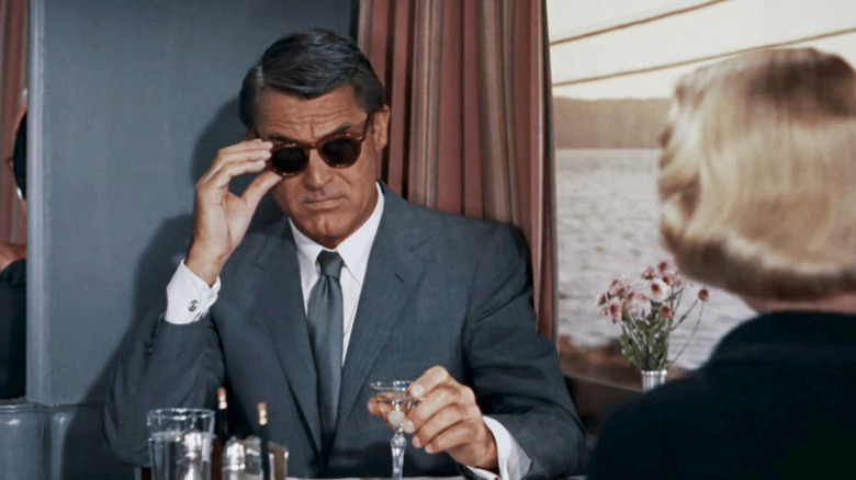 North by Northwest roger thornhill glasses on train