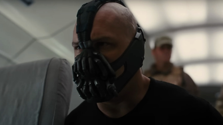 Tom Hardy Bane Rises