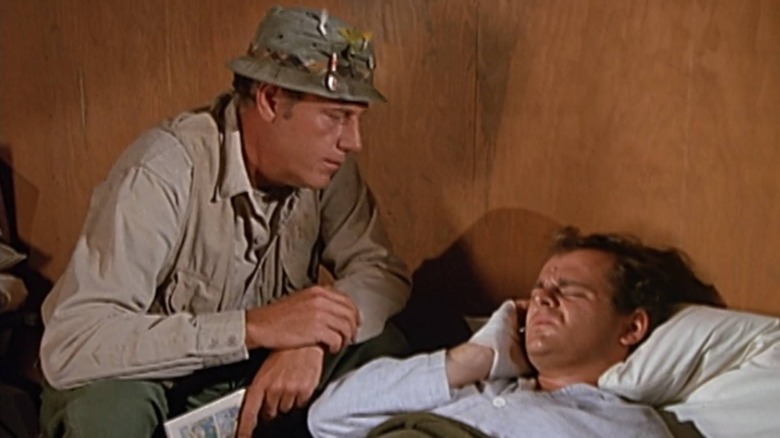 MacLean Stevenson y Gary Burghoff en M*A*S*H