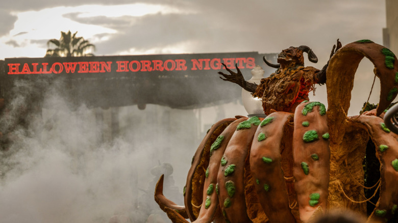 Halloween Horror Nights 31 - Horrors of Halloween