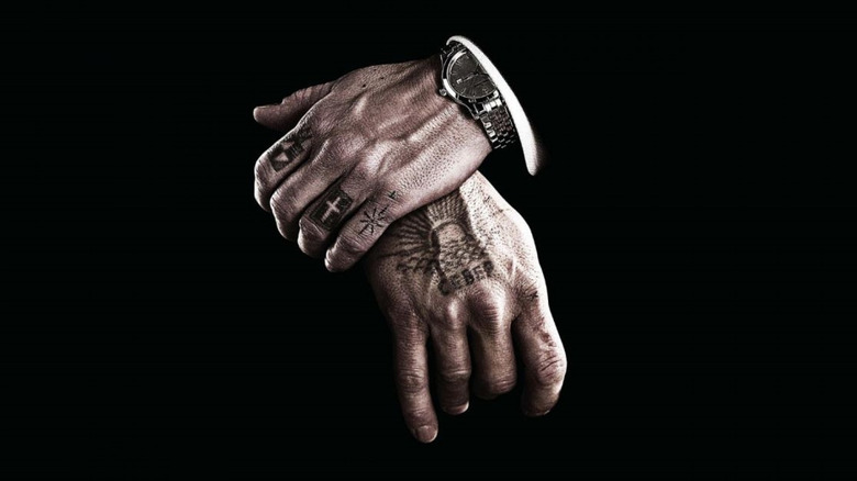 Close-up of Viggo Mortensen's hands in poster for Eastern Promises (2007)