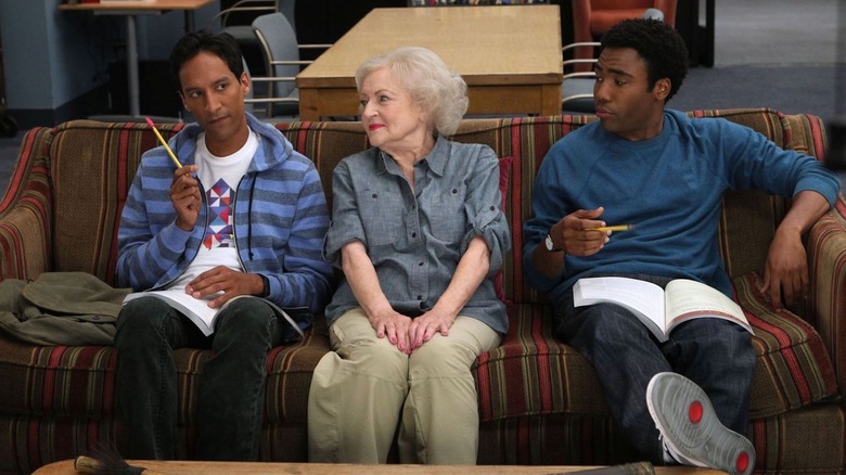 Danny Pudi, Betty White Donald Glover in Community