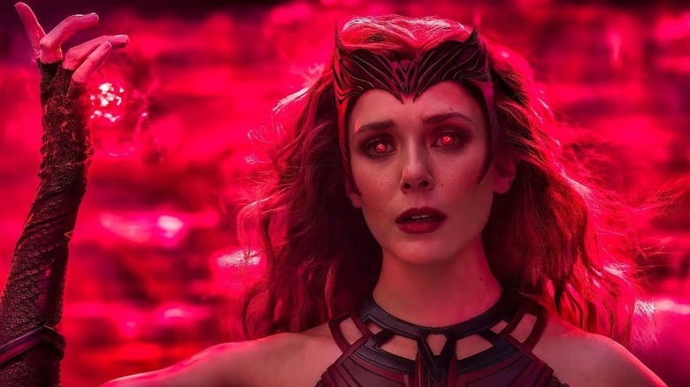 Elizabeth Olsen como Wanda Maximoff/Feiticeira Escarlate WandaVision