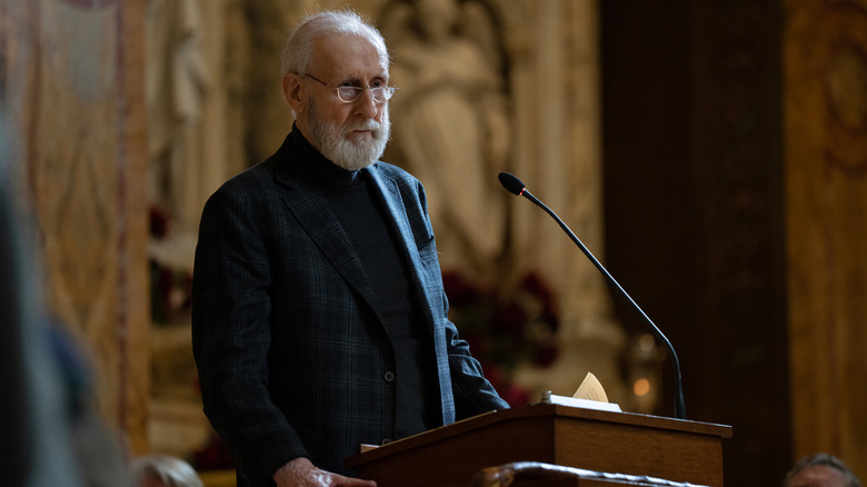 Succession Ewan Roy James Cromwell season 4 episode 9