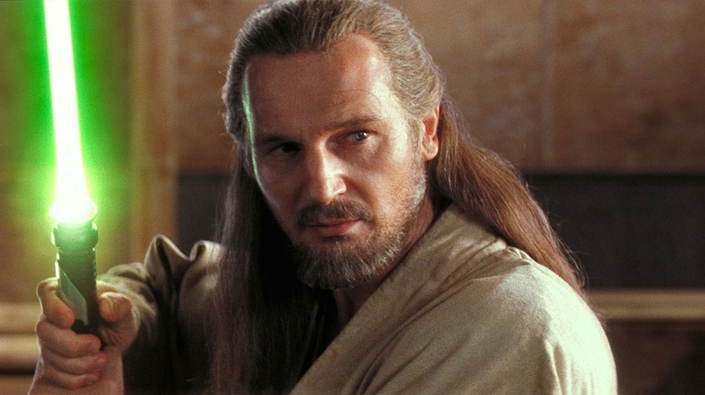 Qui-Gon protecting himself