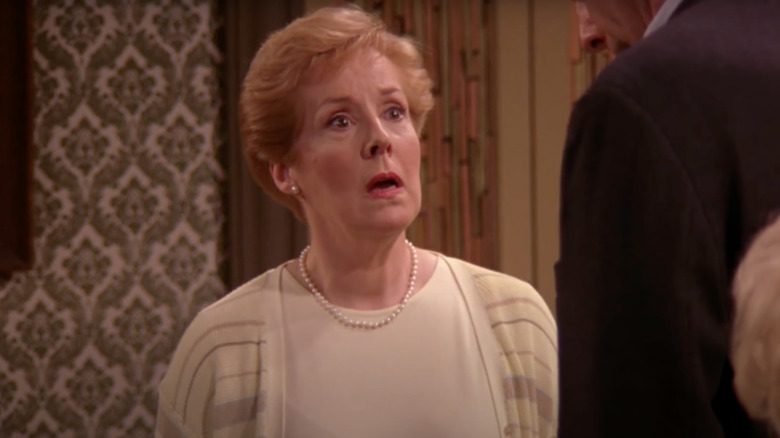 Georgia Engel as Pat MacDougall looks worried in Everybody Loves Raymond