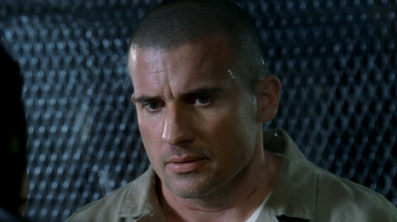 Prison Break Lincoln Burrows in a prison transport