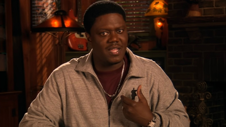 Bernie Mac addressing the audience on The Bernie Mac Show