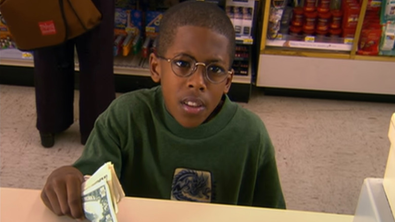 Jeremy Suarez as Jordan Thomkins holding money on The Bernie Mac Show