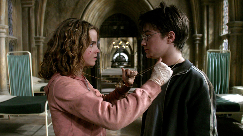 Harry Potter and the Prisoner of Azkaban, Harry and Hermione using the time-turner