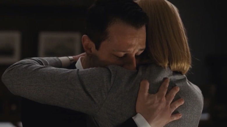 Succession, Kendall and Shiv hug