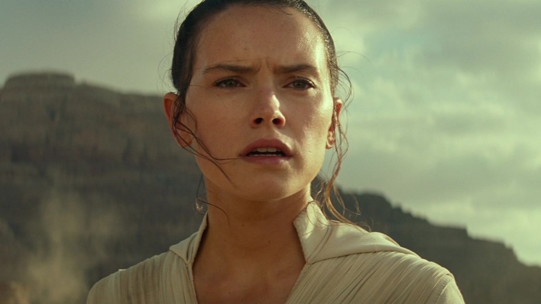 Daisy Ridley as Rey looking worried in Star Wars: The Rise of Skywalker