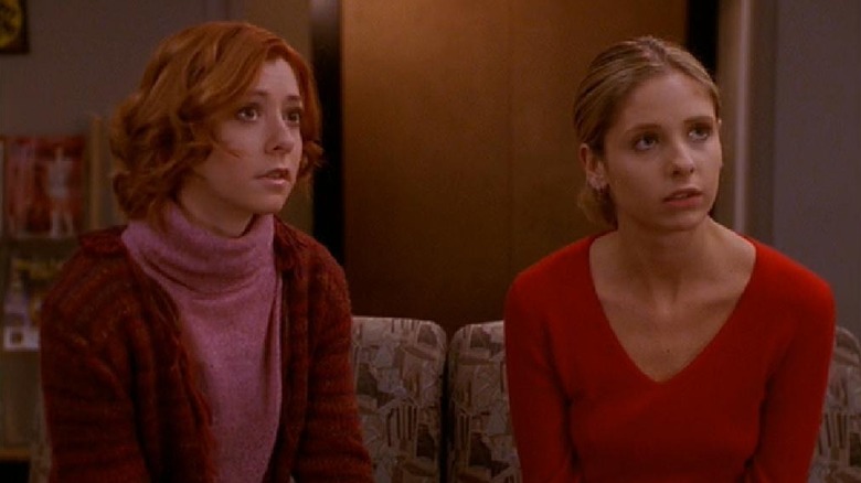 Alyson Hannigan and Sarah Michelle Gellar in Buffy the Vampire Slayer