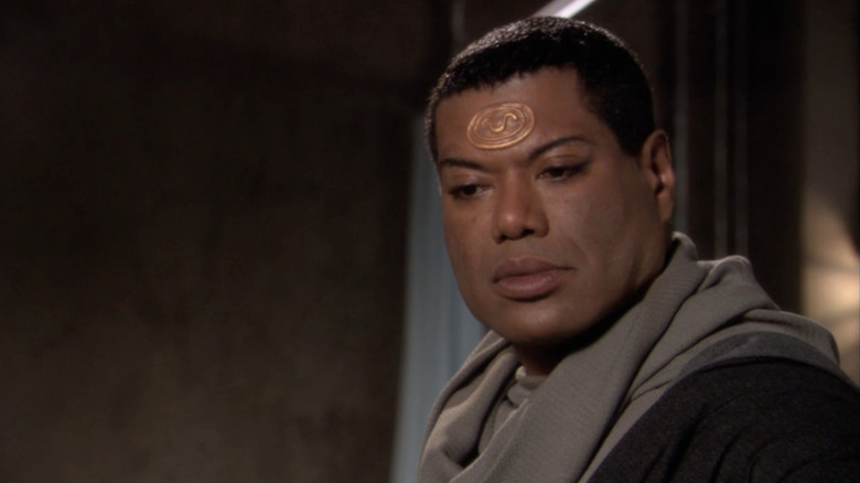 Teal'c Christopher Judge looks down in StarGate SG-1