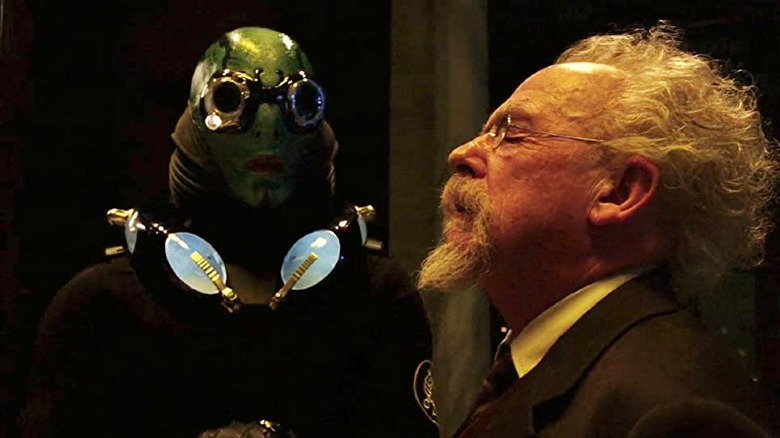 Doug Jones and John Hurt in Hellboy