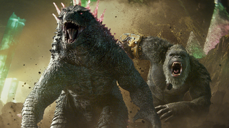 Godzilla e Kong atacam em Godzilla x Kong: O Novo Império