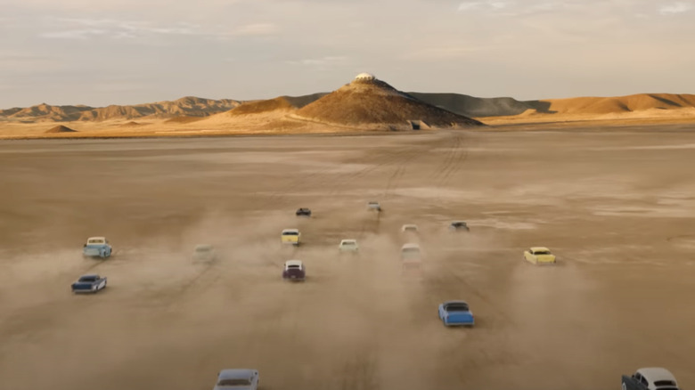 The desert car chase in Don't Worry Darling