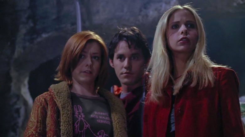 Alyson Hannigan, Nicholas Brendon, and Sarah Michelle Gellar in Buffy the Vampire Slayer