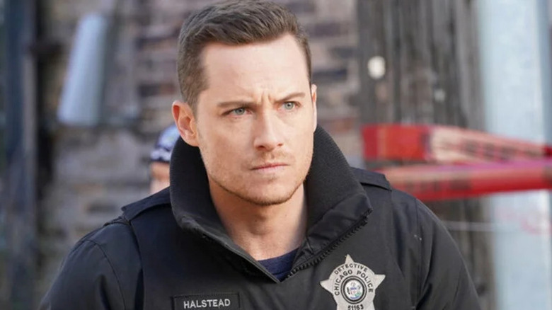 Jesse Lee Soffer's Jay Halstead wearing police uniform on Chicago P.D.