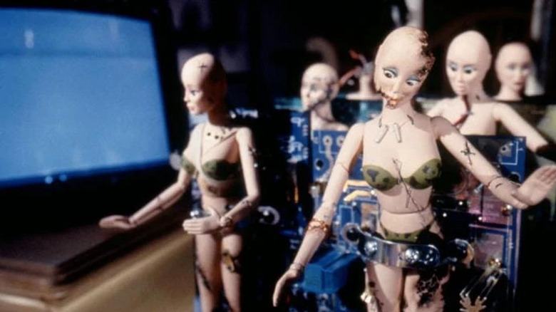 Gwendy dolls are ready to wreak havoc in Small Soldiers (1998)