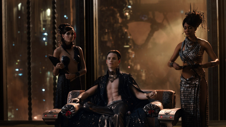 Eddie Redmayne Jupiter Ascending 