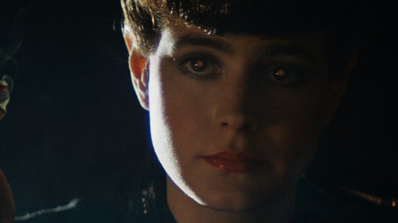 Sean Young como Rachael em Ridley Scott's Blade Runner