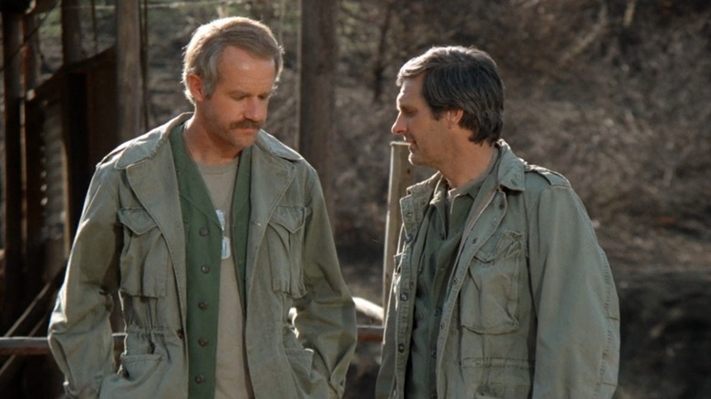 Mike Farrell, Alan Alda, MASH