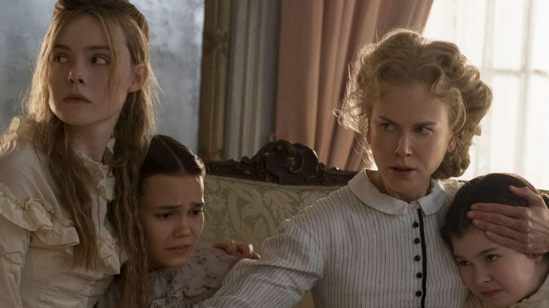 Martha, Alicia, and the kids in The Beguiled