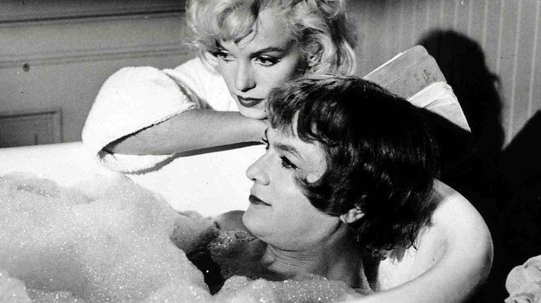 Marilyn Monroe and Tony Curtis in "Some Like It Hot"